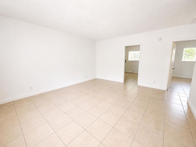 701 SW 14th Avenue 7, Fort Lauderdale, FL 33312