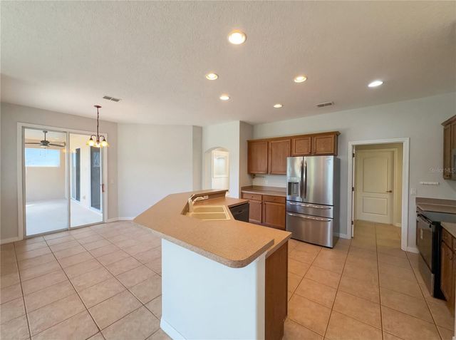 503 CIMAROSA AVENUE, Auburndale, FL 33823