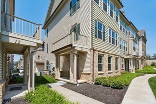 10 Cortland Ct, Livingston Twp., NJ 07039