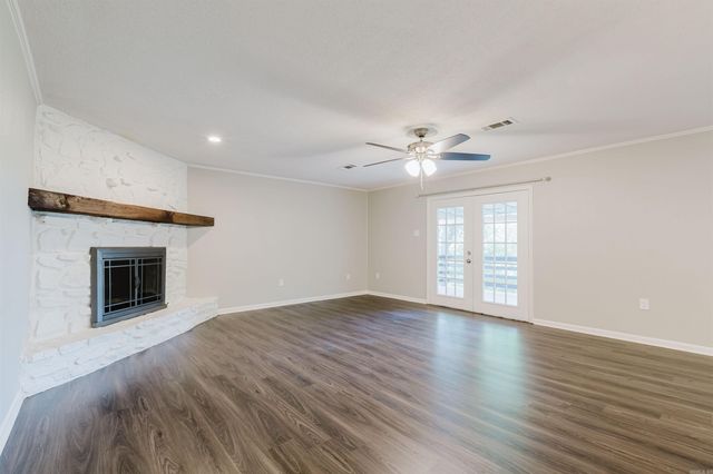5517 Mcmurtrey Drive, North Little Rock, AR 72118