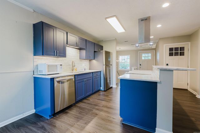 5517 Mcmurtrey Drive, North Little Rock, AR 72118