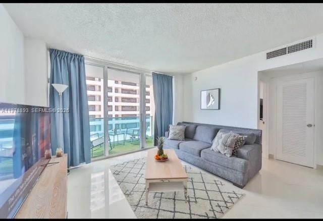 4001 S Ocean Dr 7L, Hollywood, FL 33019