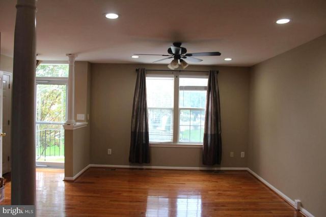 42886 NASHUA ST, Ashburn, VA 20147
