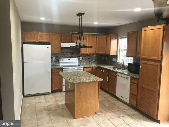 42886 NASHUA ST, Ashburn, VA 20147