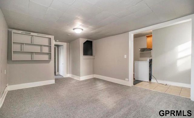 1526 S 29 Street, Omaha, NE 68105