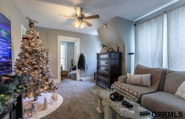 1526 S 29 Street, Omaha, NE 68105