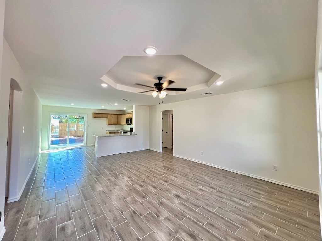 Image 2 of property listing at 309 E 25th St, San Angelo, TX 76903