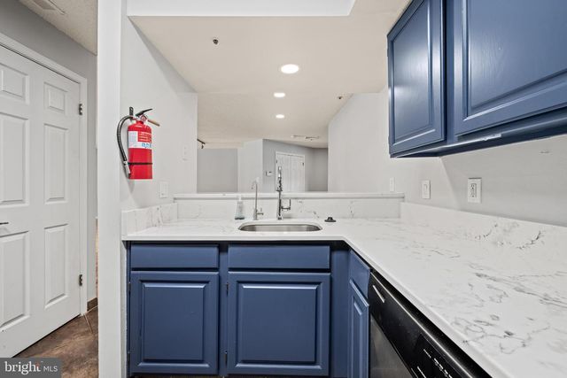 1022 MAIN ST, Voorhees, NJ 08043
