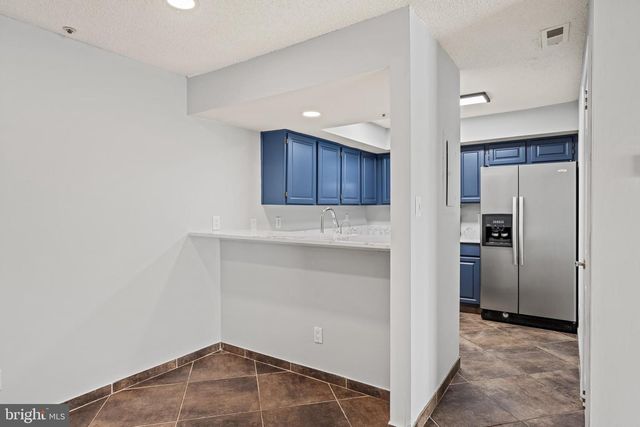 1022 MAIN ST, Voorhees, NJ 08043