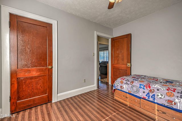 454 Douglas Street, Bristol, VA 24201