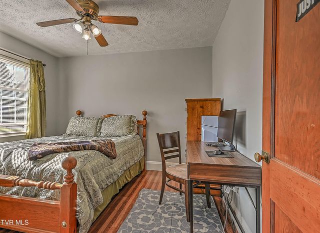 454 Douglas Street, Bristol, VA 24201