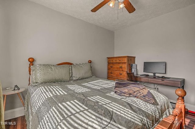 454 Douglas Street, Bristol, VA 24201