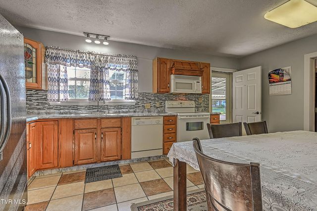 454 Douglas Street, Bristol, VA 24201