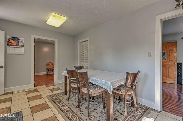 454 Douglas Street, Bristol, VA 24201