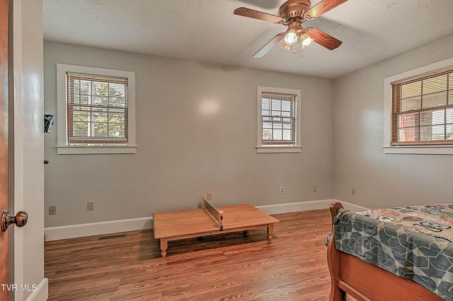 454 Douglas Street, Bristol, VA 24201