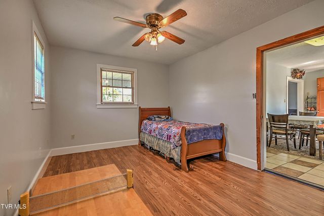 454 Douglas Street, Bristol, VA 24201