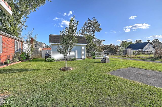 454 Douglas Street, Bristol, VA 24201