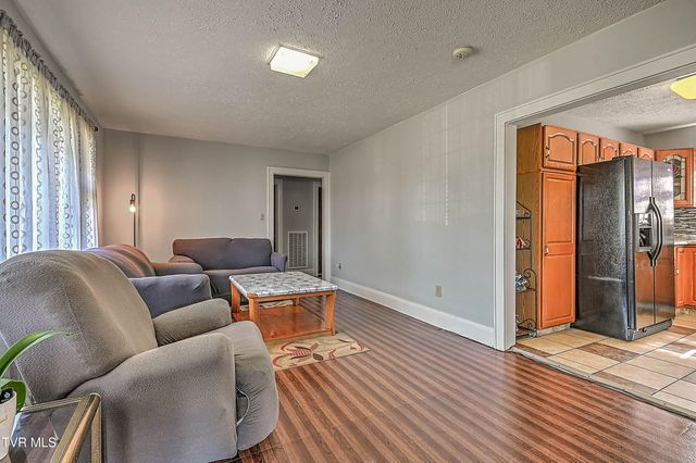 454 Douglas Street, Bristol, VA 24201