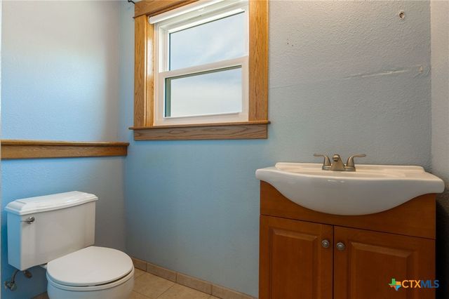 1497 County Road 4930, Kempner, TX 76539