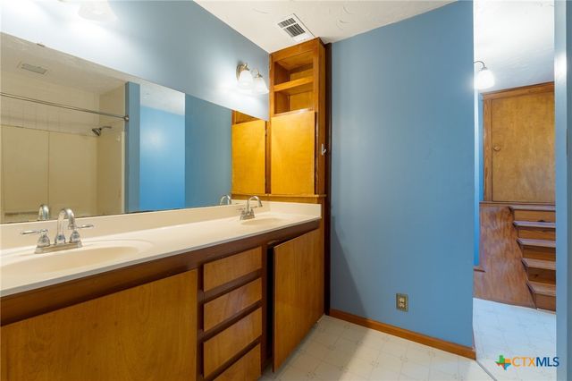 1497 County Road 4930, Kempner, TX 76539