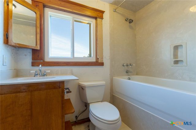 1497 County Road 4930, Kempner, TX 76539