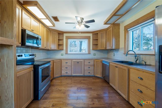 1497 County Road 4930, Kempner, TX 76539