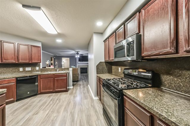 5435 Ginseng Drive, Baytown, TX 77521