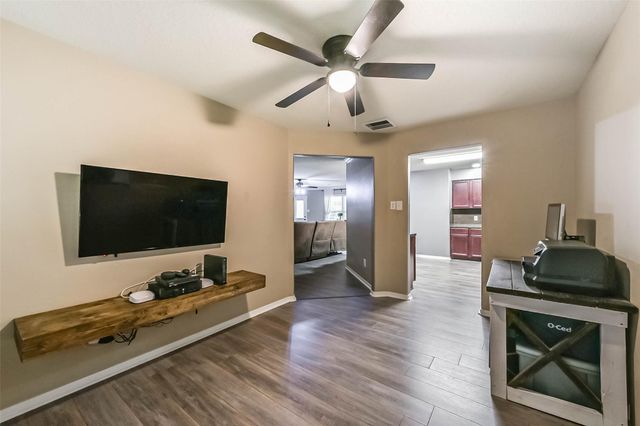 5435 Ginseng Drive, Baytown, TX 77521