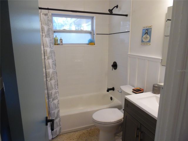 5487 70TH WAY N, St Petersburg, FL 33709