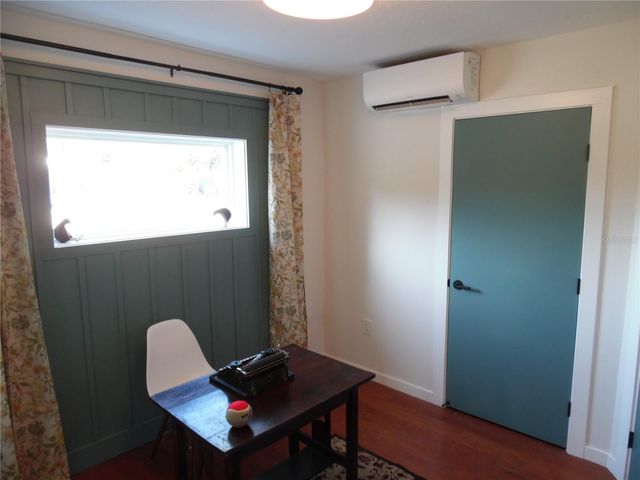 5487 70TH WAY N, St Petersburg, FL 33709