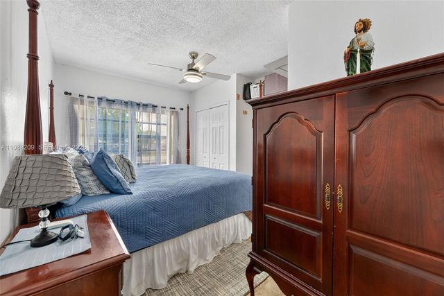 26672 SW 137th Court, Miami, FL 33032