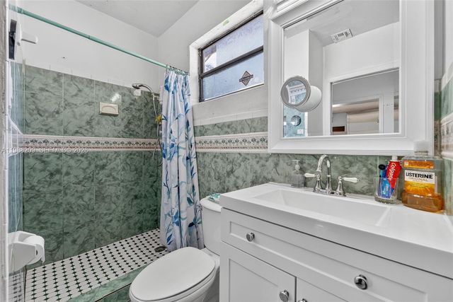 26672 SW 137th Court, Miami, FL 33032