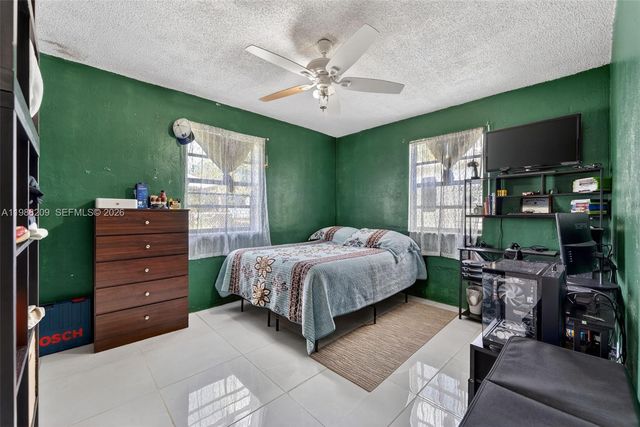26672 SW 137th Court, Miami, FL 33032