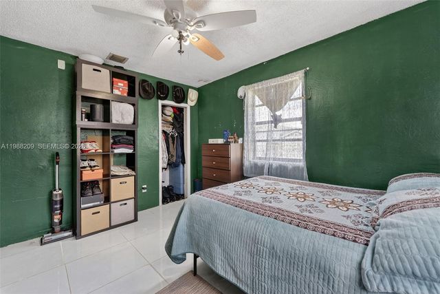 26672 SW 137th Court, Miami, FL 33032
