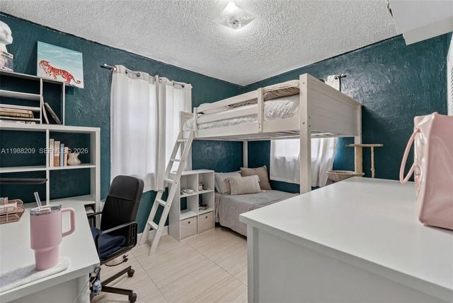 26672 SW 137th Court, Miami, FL 33032