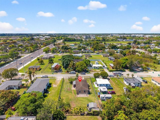 26672 SW 137th Court, Miami, FL 33032
