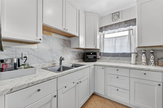 26672 SW 137th Court, Miami, FL 33032