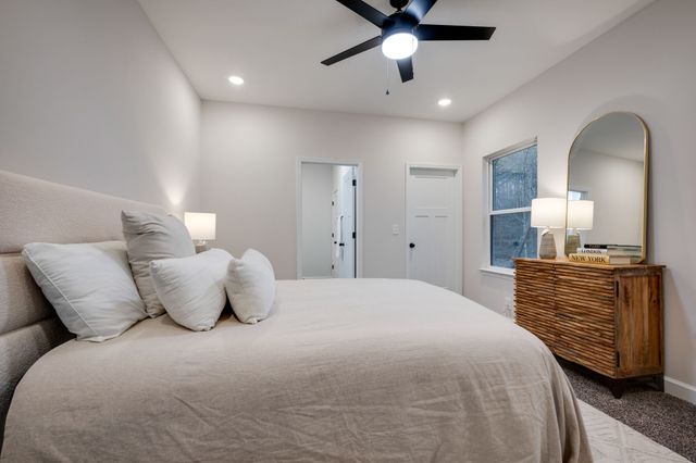 155 Lynn Lane, Charlotte, TN 37036