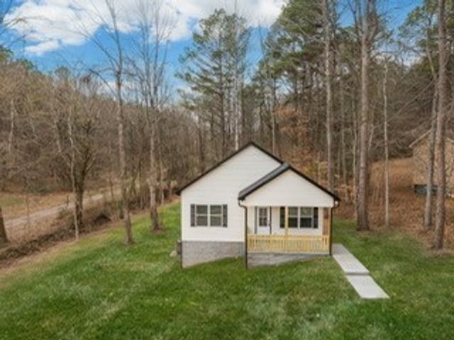 155 Lynn Lane, Charlotte, TN 37036