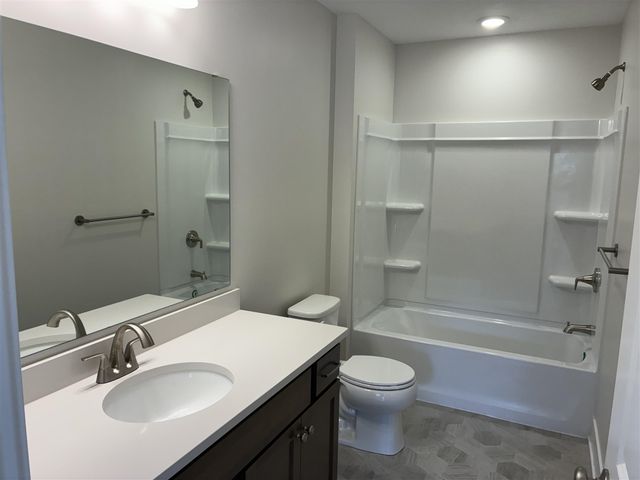 1890 Lowe Drive, Spring Lake, MI 49456