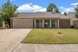 4116 Hathaway Drive, Grand Prairie, TX 75052