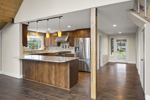 19415 W Campbell Road, Bend, OR 97702