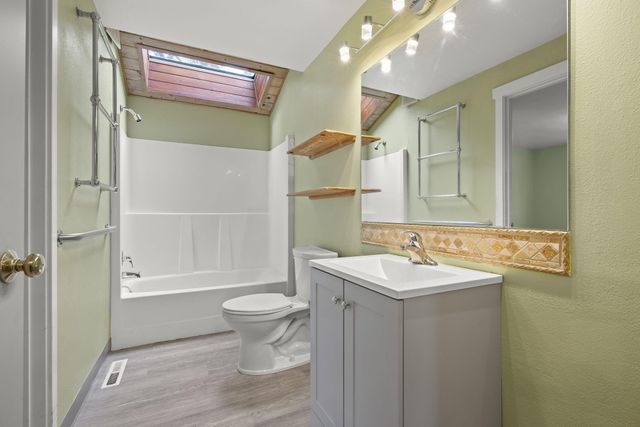 19415 W Campbell Road, Bend, OR 97702