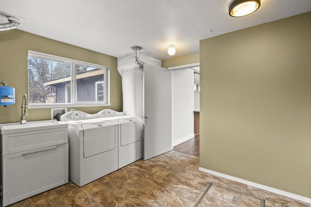 19415 W Campbell Road, Bend, OR 97702