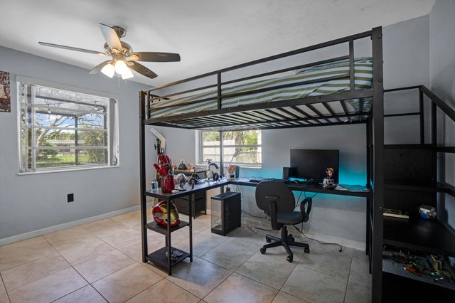 5221 SW 89th Avenue, Cooper City, FL 33328