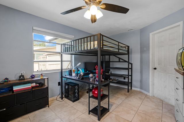 5221 SW 89th Avenue, Cooper City, FL 33328