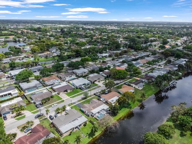5221 SW 89th Avenue, Cooper City, FL 33328