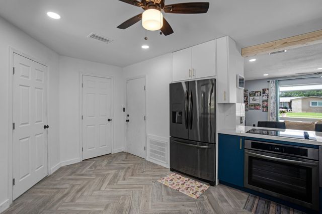 5221 SW 89th Avenue, Cooper City, FL 33328