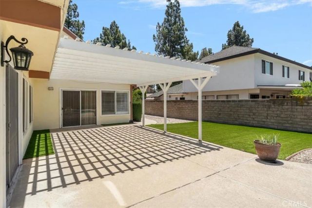 8371 Faust Avenue, West Hills, CA 91304