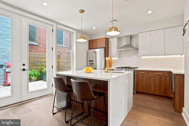 930 S BEULAH ST, Philadelphia, PA 19147